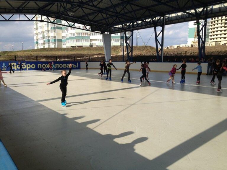 Outdoor Synthetic Ice Rinks